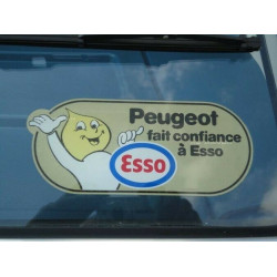 Peugeot fait confiance Esso